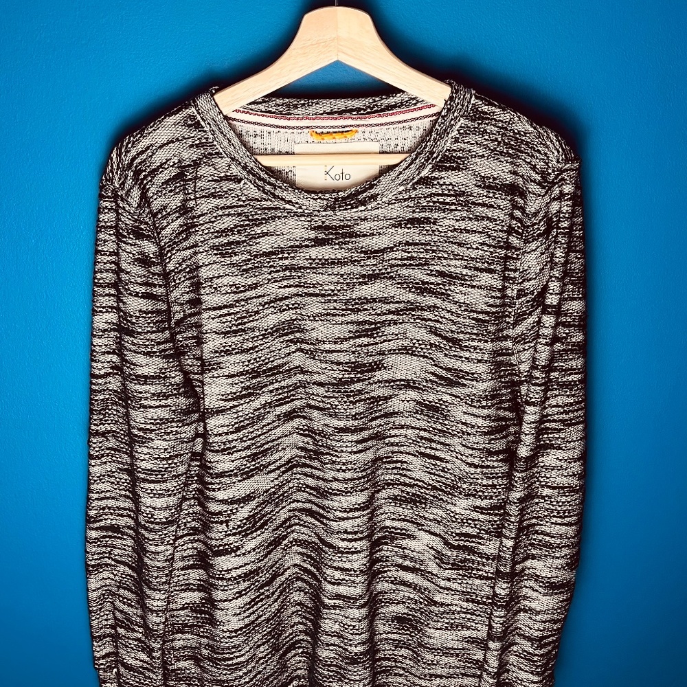 koto crew neck sweater.